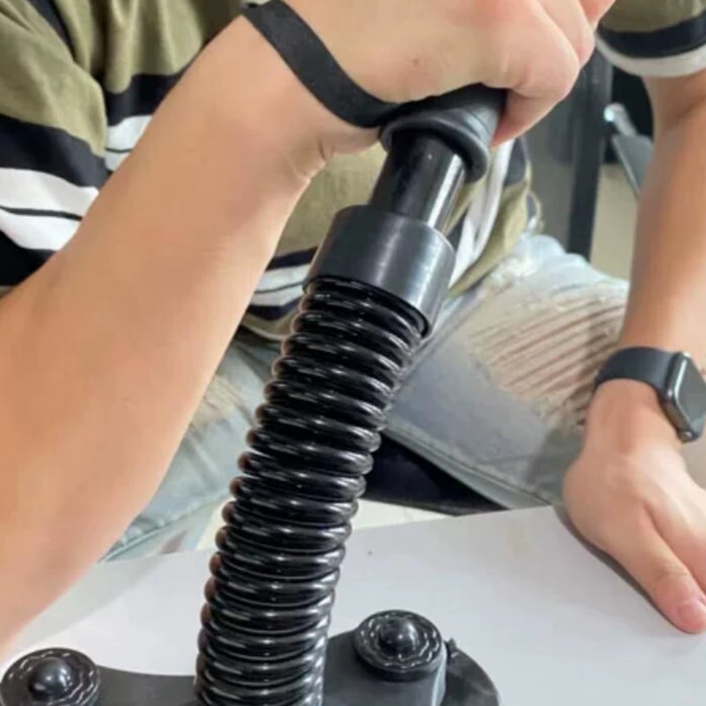 Heavy-Duty Arm Wrestling Trainer with 4 Suction Cups - Forearm and Wrist Muscle Development Exercise Equipment